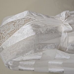 Beautiful Sheer Intimate Ivory Robe Vintage Morgan Taylor sz L